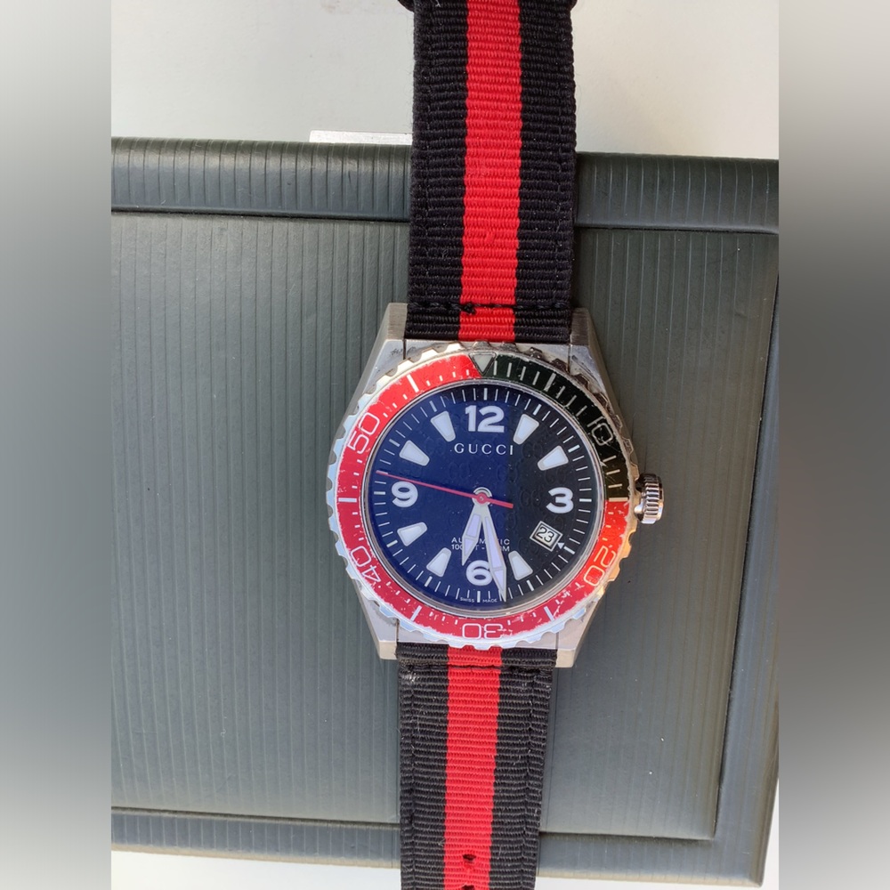 Mens authentic GUCCI AUTOMATIC watch❤️🖤🤍 - Picture 12 of 14